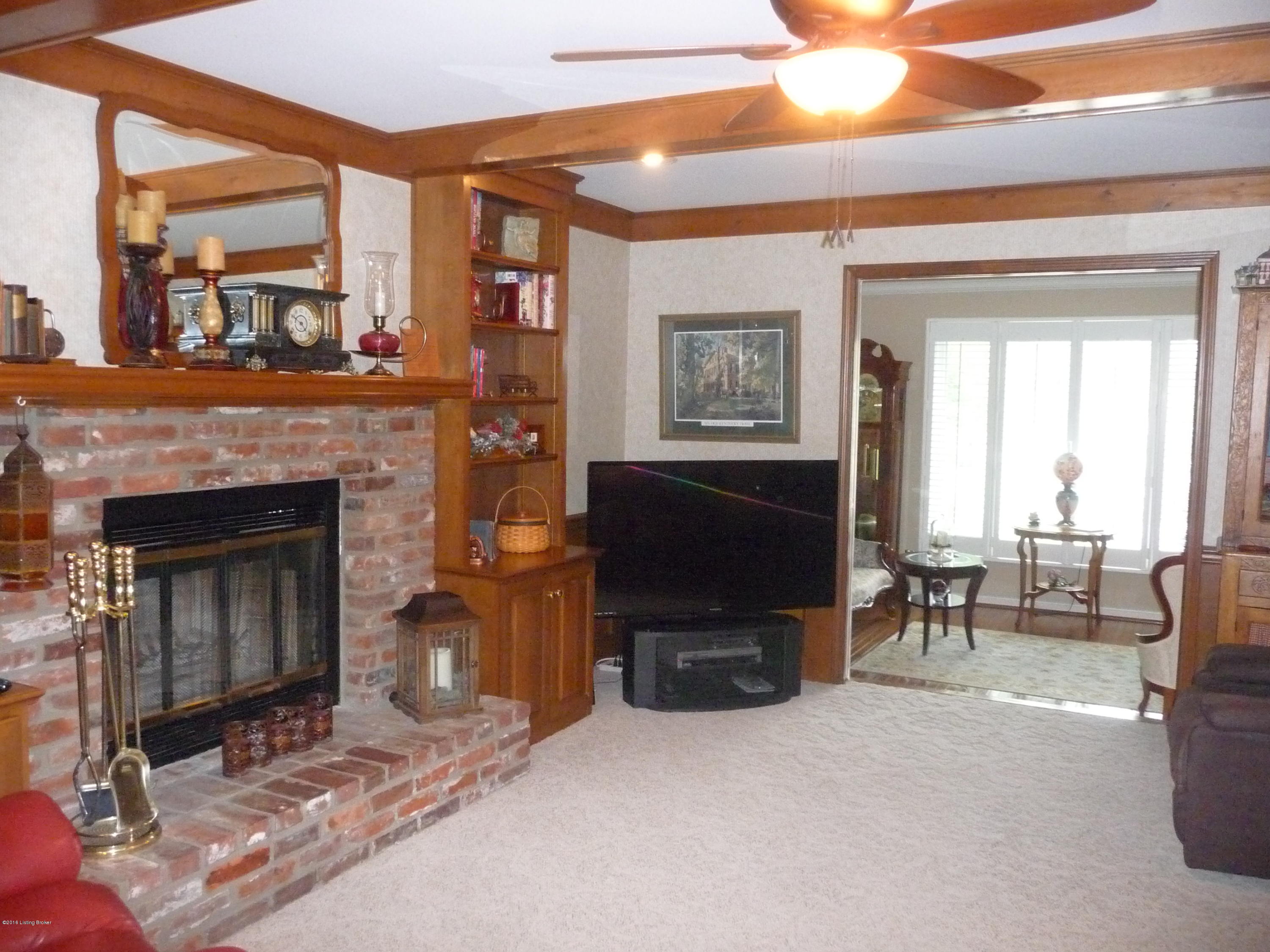900 Ramsgate Court Louisville, KY 40299 - Photo 8 of 29 P1010481