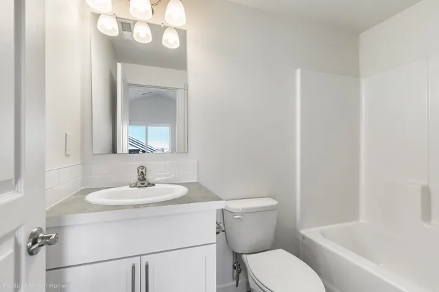 $384,990 | 418 North Viewmont Road, Unit 4/2 ARLINGTON, Greenacres, WA 99016