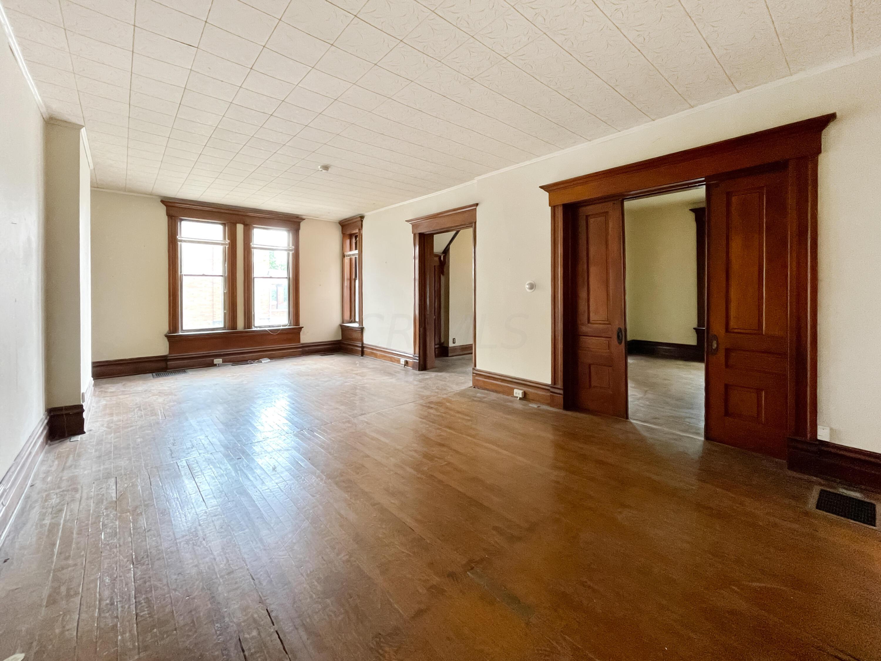 1462 Bryden Road Columbus, OH 43205 - Photo 12 of 53 64E9CFF2-28C0-49C0-A3C1-92EF42DDD9BC