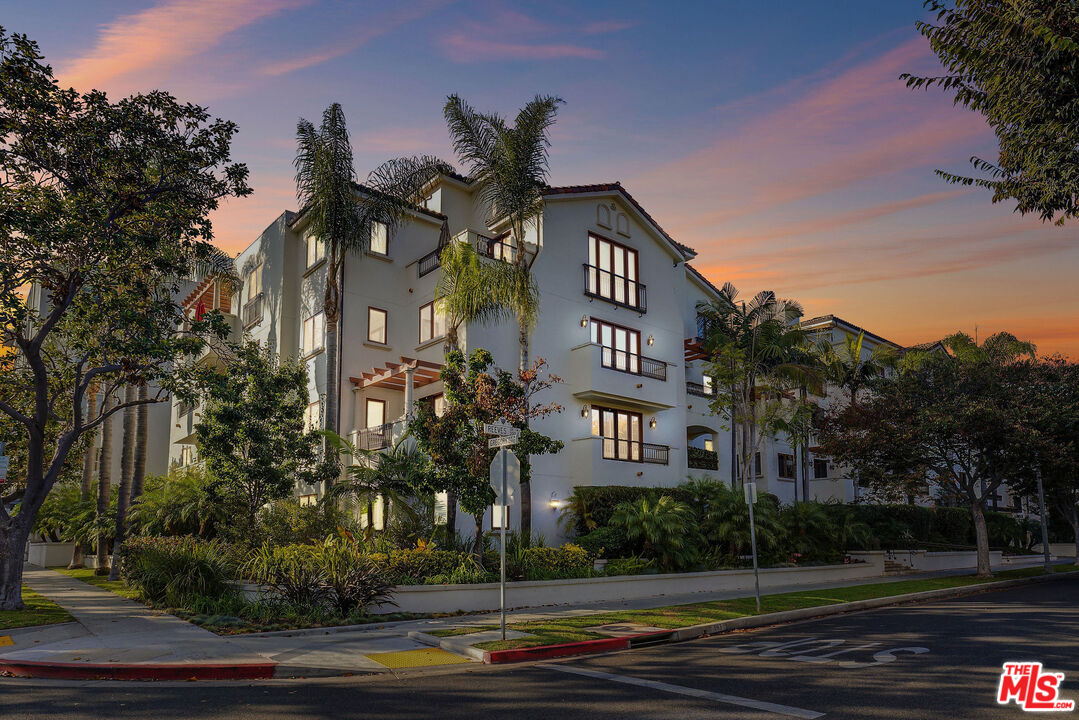 261 South Reeves Drive, Unit 201 Beverly Hills, CA 90212 - Photo 21 of 21