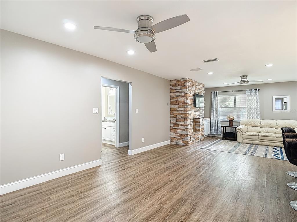 2207 Princess Way Brandon, FL 33511 - Photo 15 of 86 Gallery Image 15