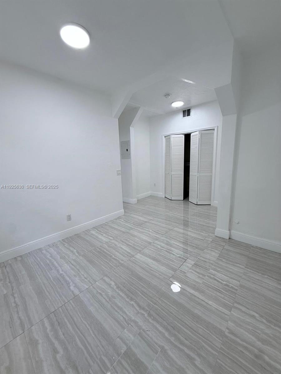 928 Euclid Avenue, Unit 5 Miami Beach, FL 33139 - Photo 2 of 9