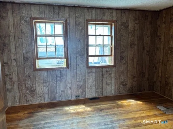 $95,000 | 347 Iranistan Avenue, Bridgeport, CT 06604