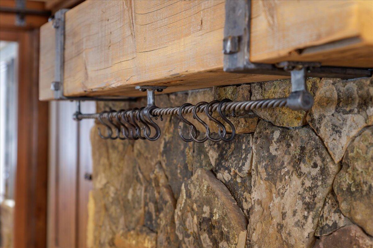 56545 Sunstone Loop, Unit 121 Bend, OR 97707 - Photo 82 of 148 115-56545 Sunstone Loop Details_HiRes_1