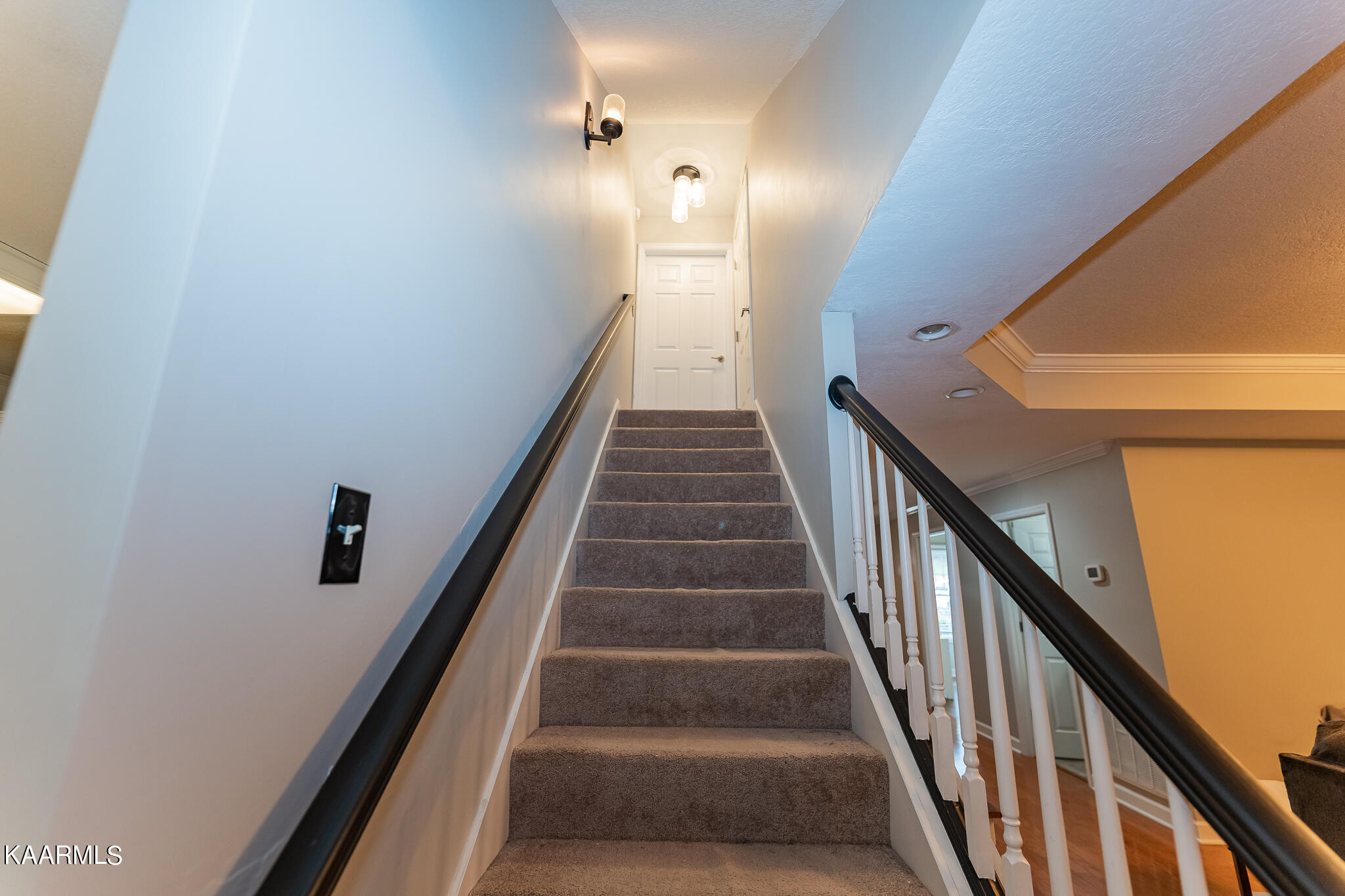 105 Honey Ridge Way Knoxville, TN 37924 - Photo 23 of 27 Stairs 2