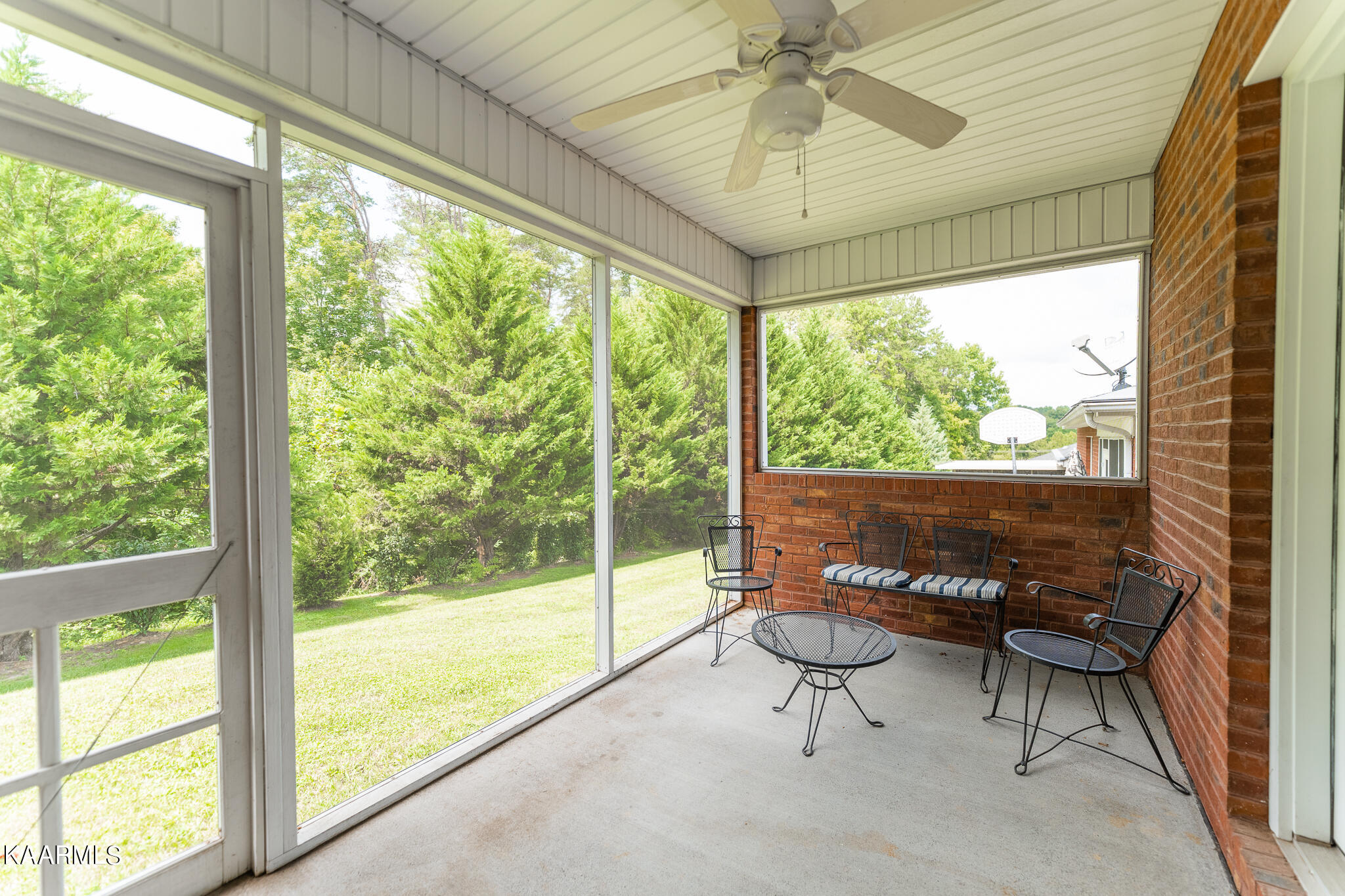 105 Honey Ridge Way Knoxville, TN 37924 - Photo 26 of 27 Screened Patio