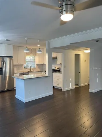 $3,400 | 918 Golfview Street, Orlando, FL 32804