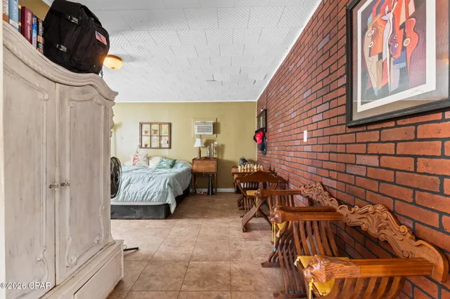 $339,000 | 2686 Mona Lane, Alford, FL 32420