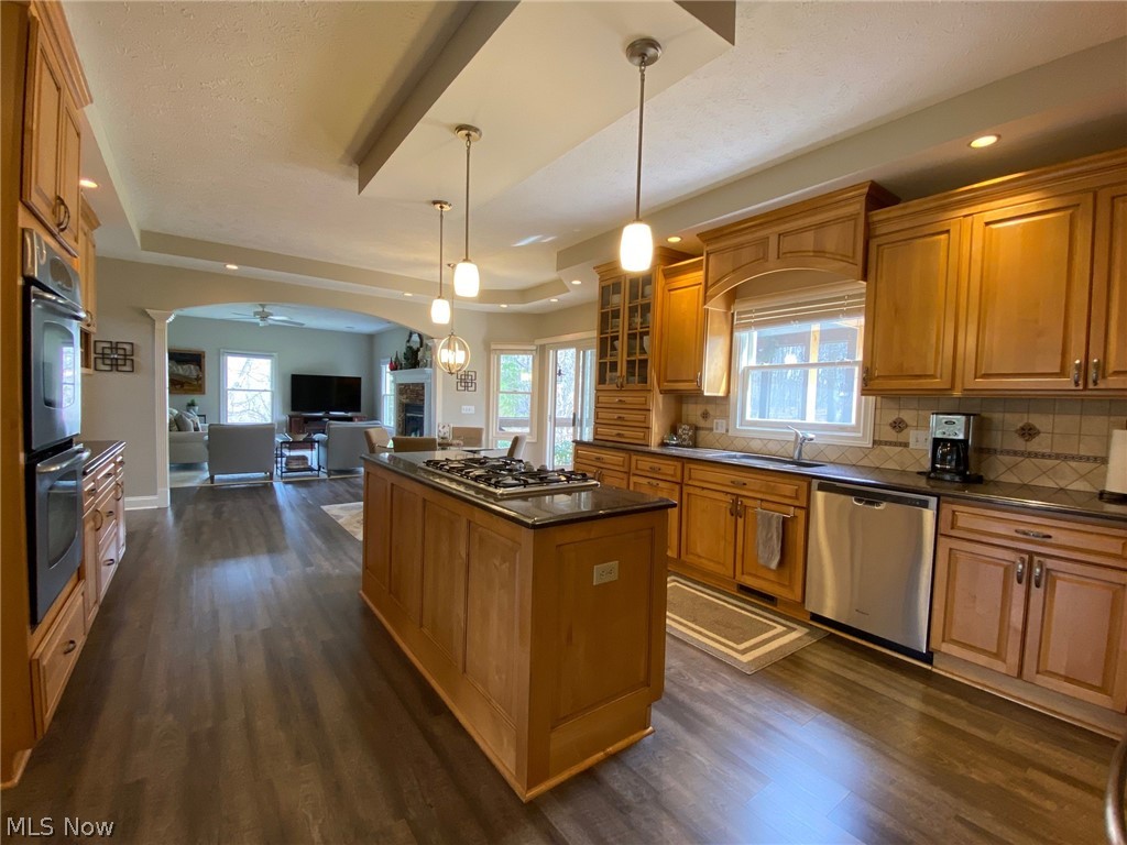 9475 Roryanna Drive Chardon, OH 44024 - Photo 7 of 35 Gallery Image 7