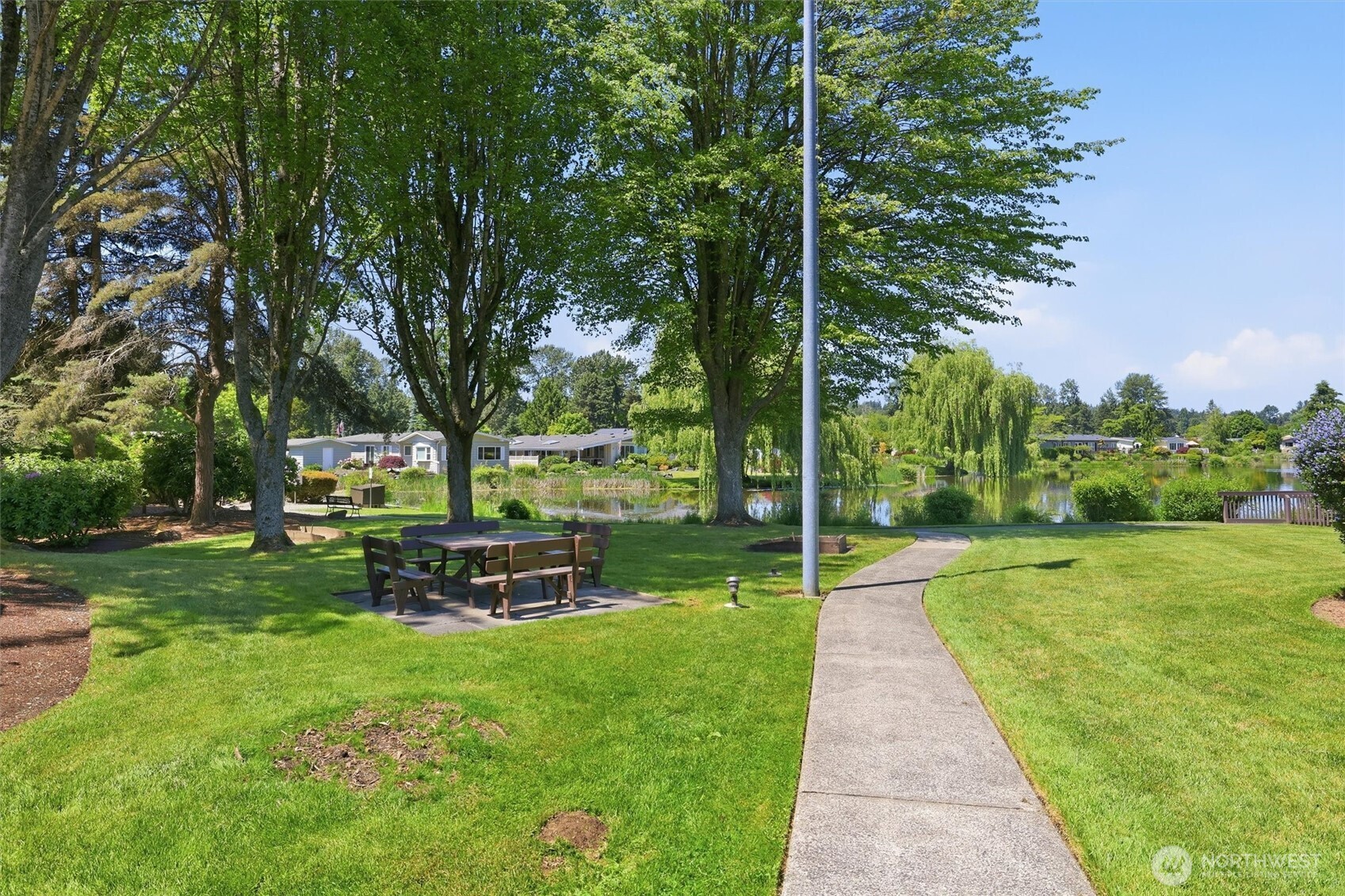 24324 S Park Bothell, WA 98021 - Photo 31 of 40