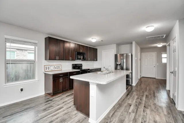 $2,300 | 5342 Prairie Dog Fork Lane, Richmond, TX 77469