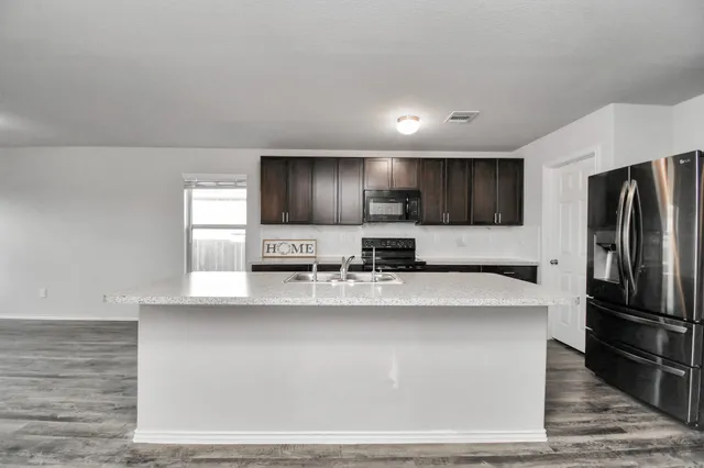 $2,300 | 5342 Prairie Dog Fork Lane, Richmond, TX 77469