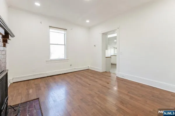 $4,000 | 21 Central Avenue, Tenafly, NJ 07670