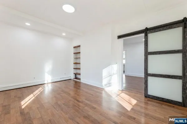 $4,000 | 21 Central Avenue, Tenafly, NJ 07670