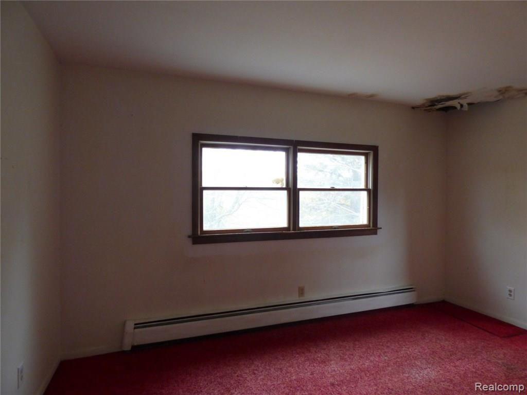 16333 Lowery Road Chelsea, MI 48118 - Photo 11 of 23 10 BEDROOM 2.JPG