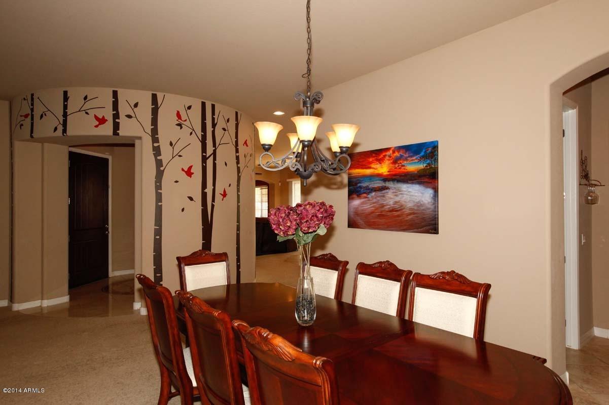 6253 South Rochester Drive Gilbert, AZ 85298 - Photo 23 of 54 Dining Room2