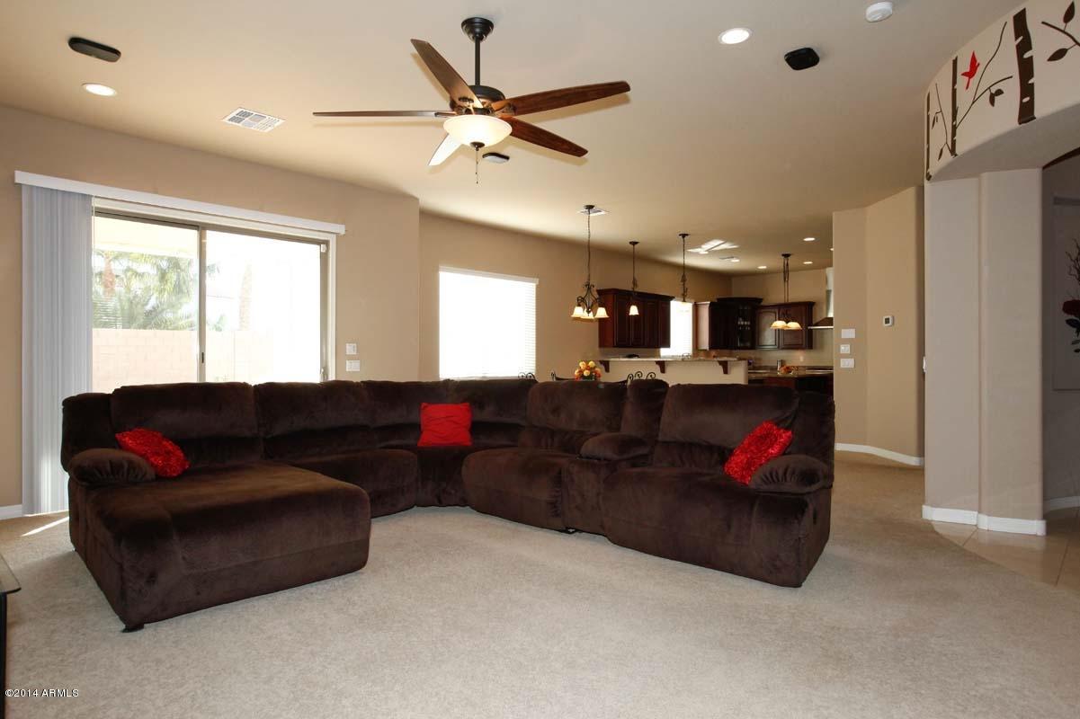 6253 South Rochester Drive Gilbert, AZ 85298 - Photo 27 of 54 Living Room2