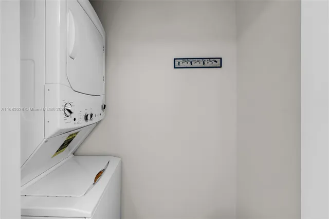 $1,499,999 | 126 Columbus Drive, Islamorada, FL 33036