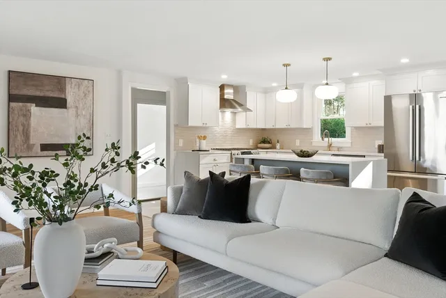 $1,300,000 | 243 Hunting Road, Needham, MA 02494