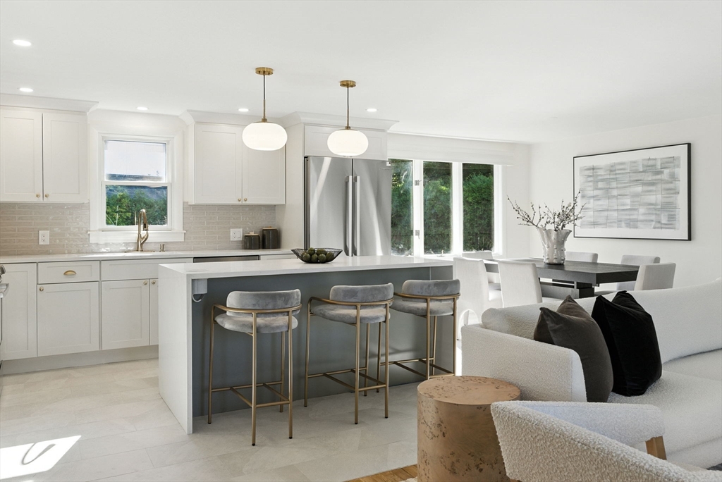 243 Hunting Road Needham, MA 02494 - Photo 7 of 38