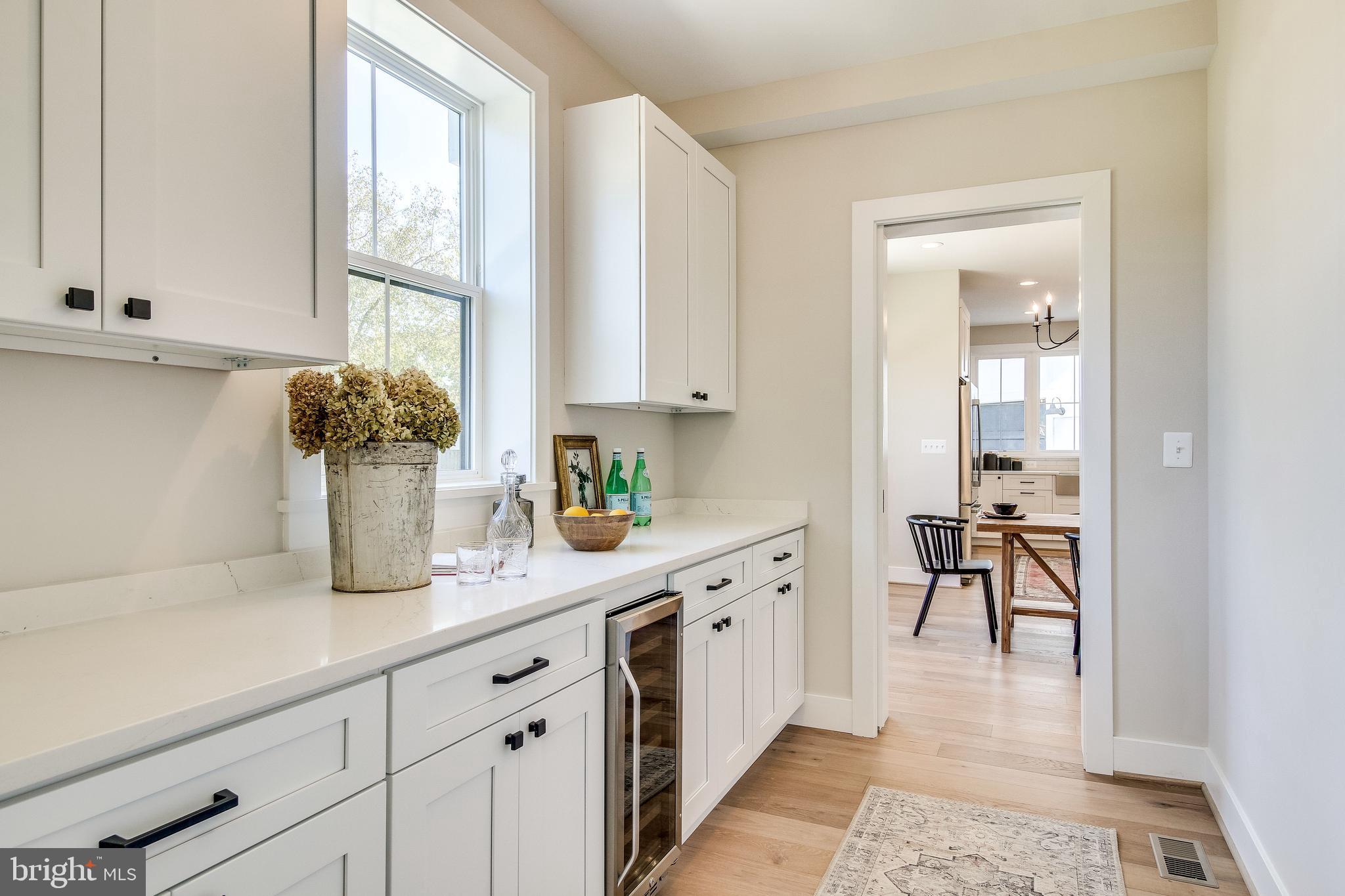 1609 Shenandoah Road Alexandria, VA 22308 - Photo 14 of 102 Butler's pantry