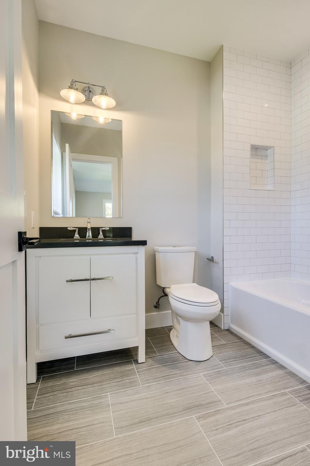 1609 Shenandoah Road Alexandria, VA 22308 - Photo 68 of 102 Full bathroom connected to bedroom #3
