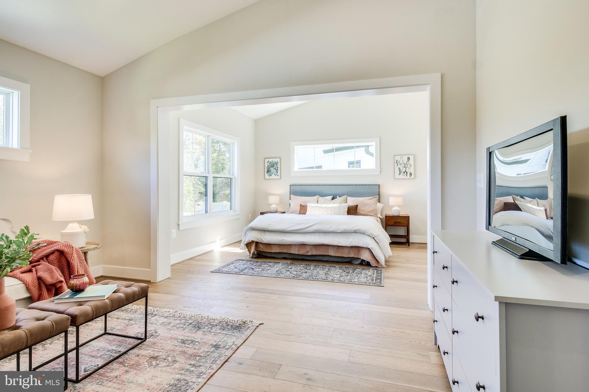 1609 Shenandoah Road Alexandria, VA 22308 - Photo 70 of 102 Master suite