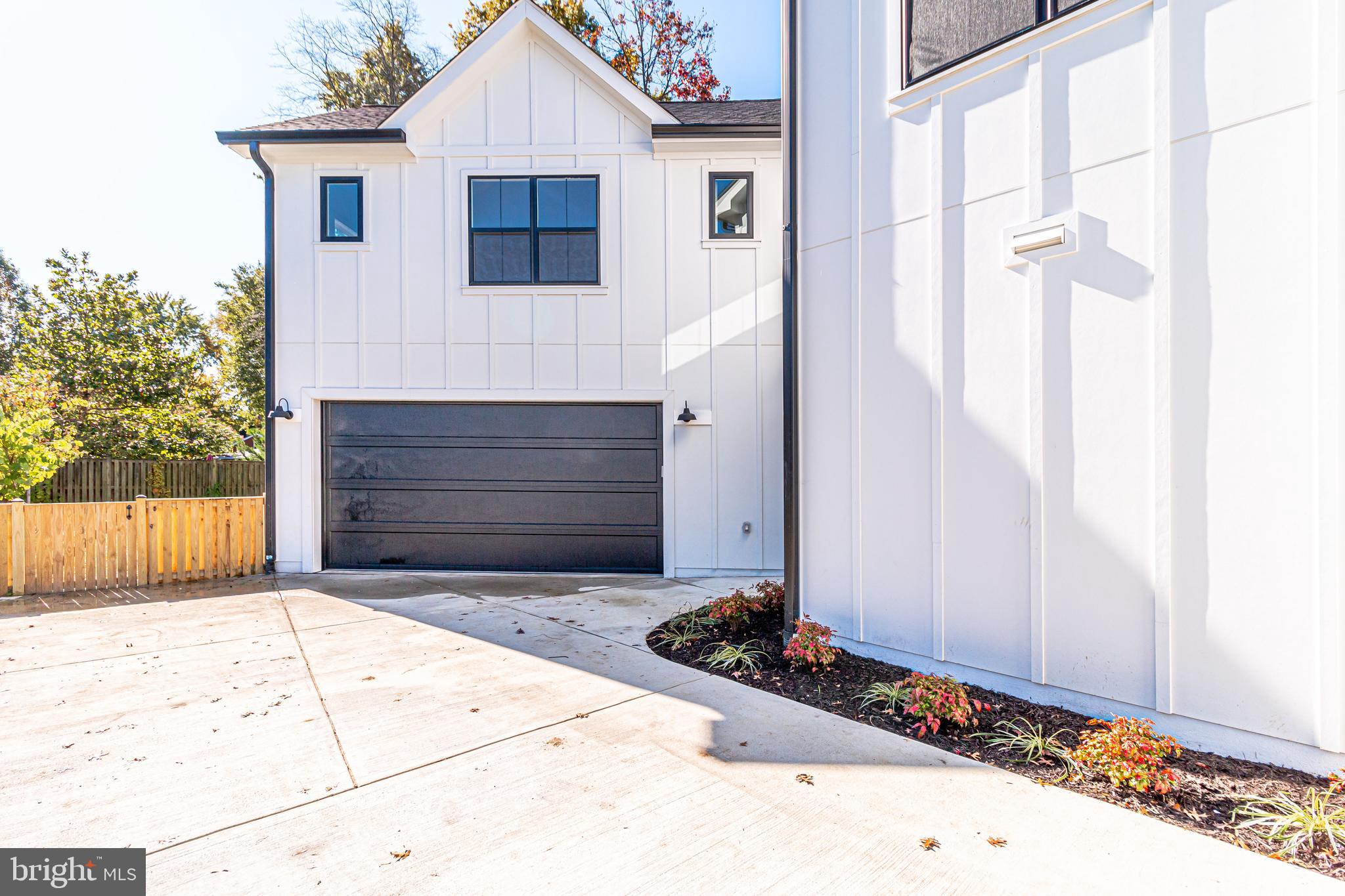 1609 Shenandoah Road Alexandria, VA 22308 - Photo 87 of 102 2-car garage w/ bonus room above