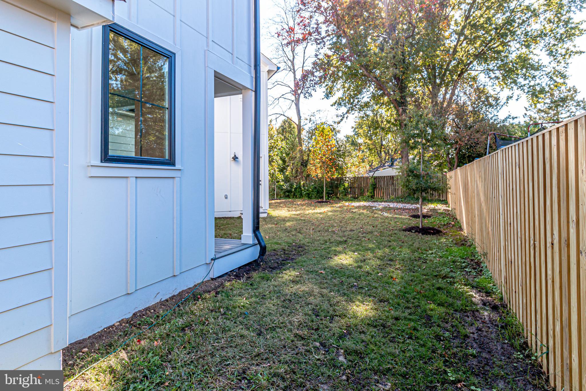 1609 Shenandoah Road Alexandria, VA 22308 - Photo 99 of 102 Fully fenced backyard