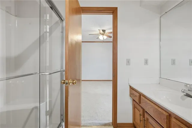 $289,900 | 100 Lakeland Drive, Smithville, MO 64089