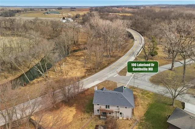 $289,900 | 100 Lakeland Drive, Smithville, MO 64089