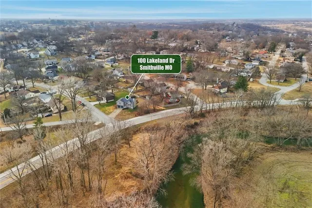 $289,900 | 100 Lakeland Drive, Smithville, MO 64089