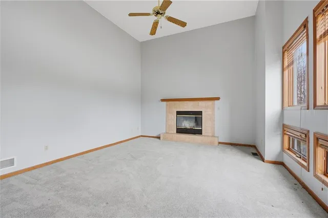 $289,900 | 100 Lakeland Drive, Smithville, MO 64089