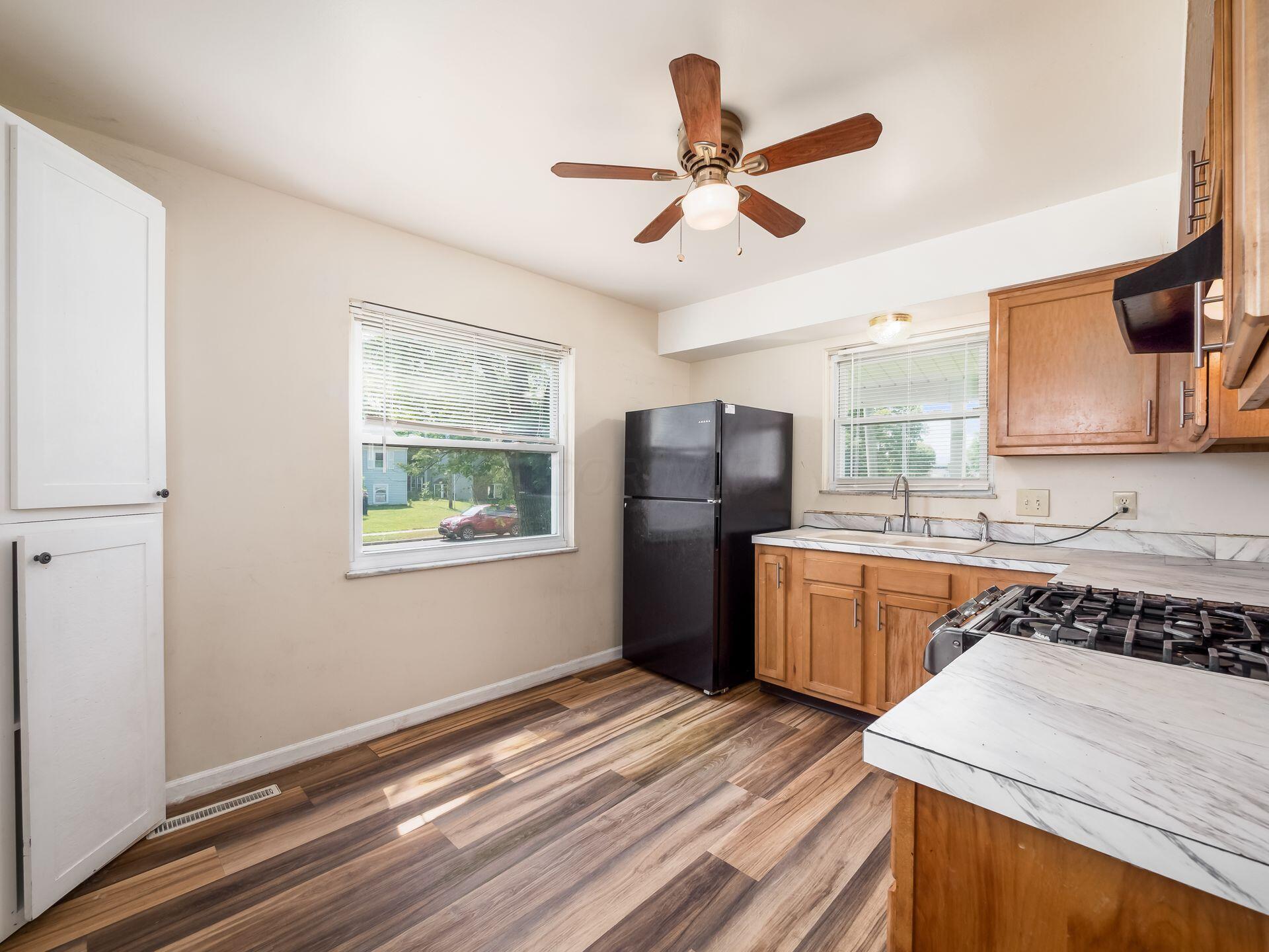263 Deerfield Road Columbus, OH 43228 - Photo 7 of 27 007_5d1_C - 263 Deerfield 013