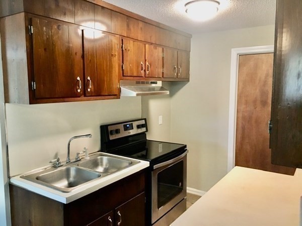 131-133 Chipaway Road Freetown, MA 02717 - Photo 14 of 31 Gallery Image 14