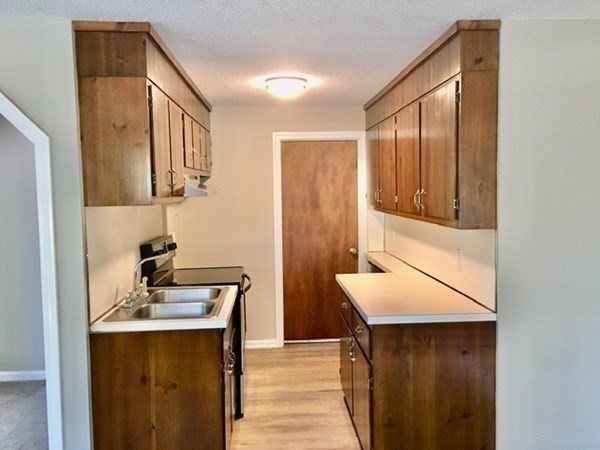 131-133 Chipaway Road Freetown, MA 02717 - Photo 15 of 31 Gallery Image 15