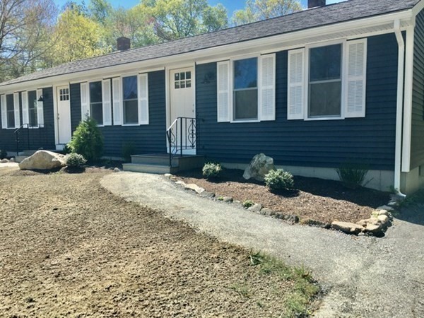 131-133 Chipaway Road Freetown, MA 02717 - Photo 3 of 31 Gallery Image 3