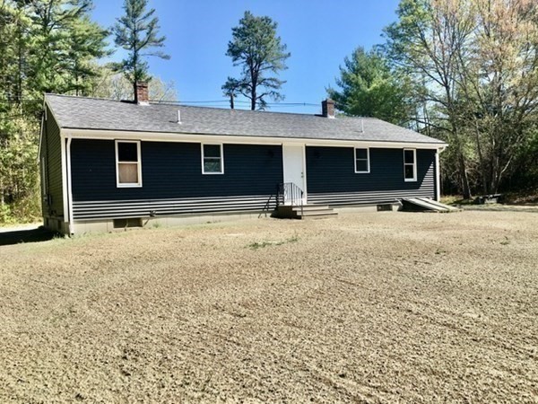 131-133 Chipaway Road Freetown, MA 02717 - Photo 5 of 31 Gallery Image 5