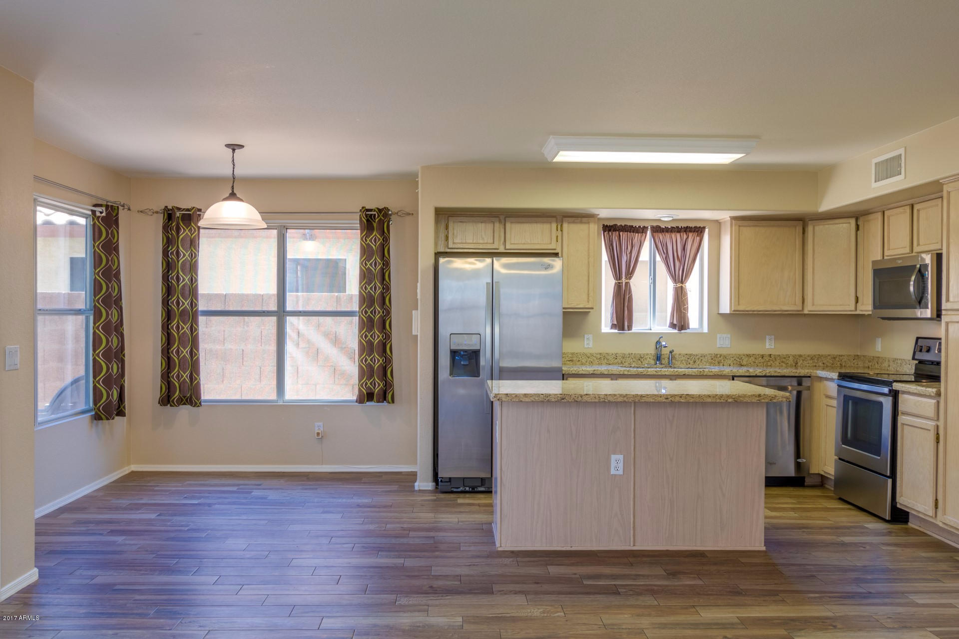 8948 West Kathleen Road Peoria, AZ 85382 - Photo 11 of 32