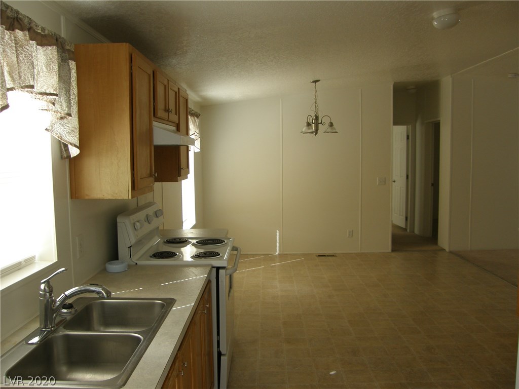 2991 Rio Rico Drive, Unit 4 Pahrump, NV 89048 - Photo 7 of 8 Gallery Image 7
