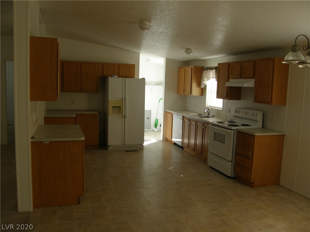 2991 Rio Rico Drive, Unit 4 Pahrump, NV 89048 - Photo 8 of 8 Gallery Image 8