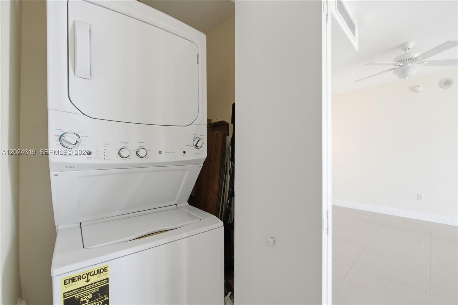 90 Southwest 3rd Street, Unit 1409 Miami, FL 33130 - Photo 21 of 36