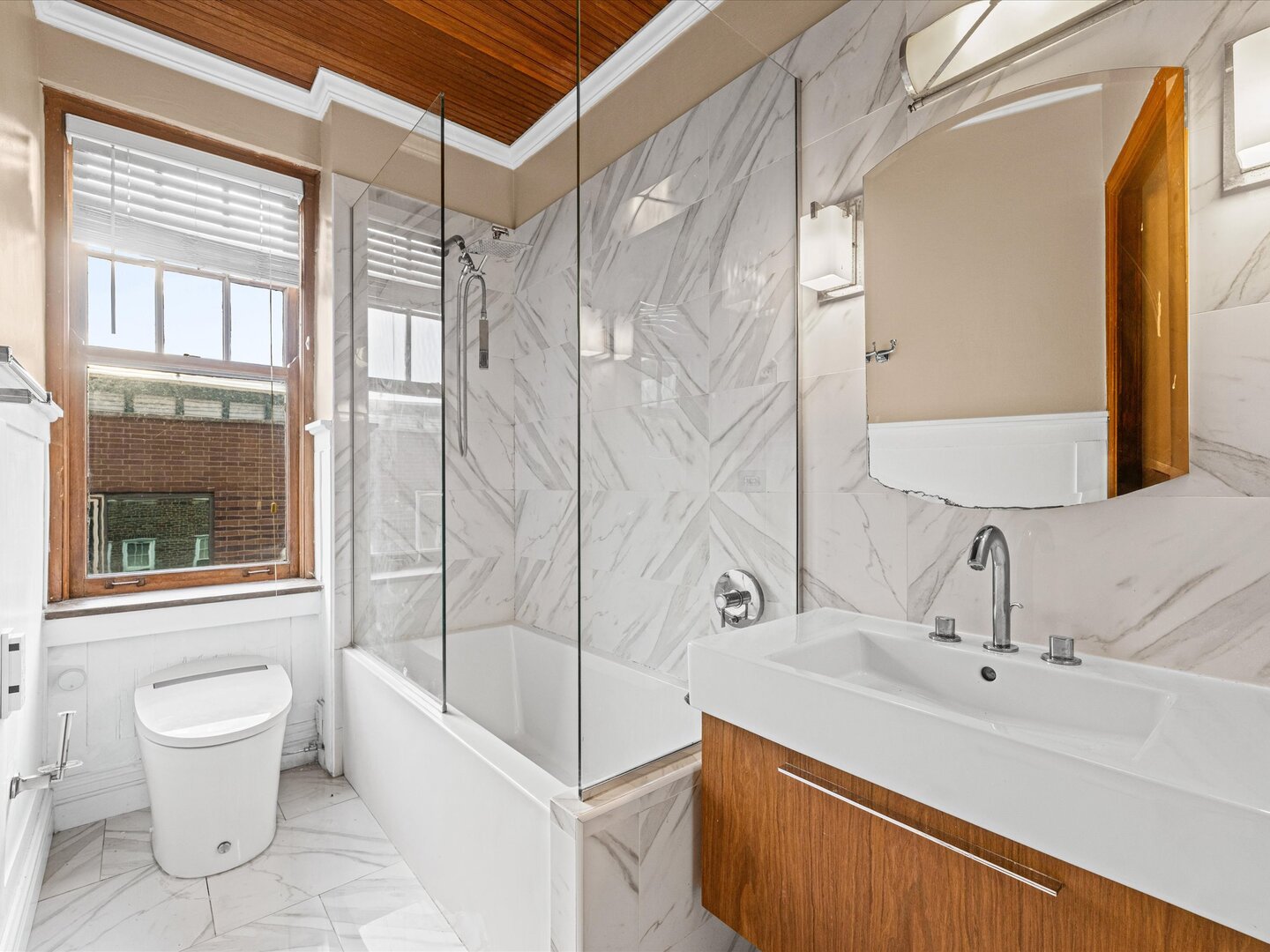 6334 North Sheridan Road, Unit 3F Chicago, IL 60660 - Photo 18 of 34