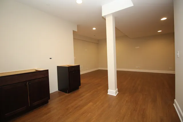 $4,800 | 10727 Clock Tower Drive, Countryside, IL 60525