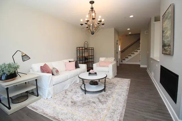 $4,800 | 10727 Clock Tower Drive, Countryside, IL 60525