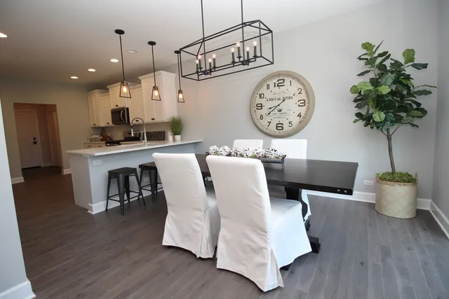 $4,800 | 10727 Clock Tower Drive, Countryside, IL 60525