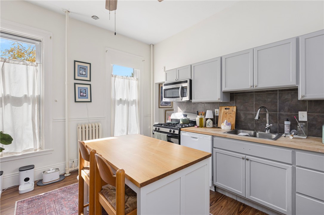 14 Parade Street Providence, RI 02909 - Photo 12 of 49