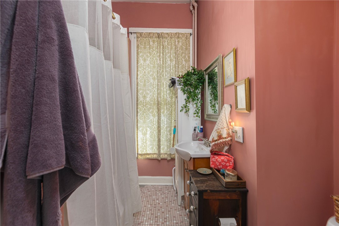 14 Parade Street Providence, RI 02909 - Photo 16 of 49