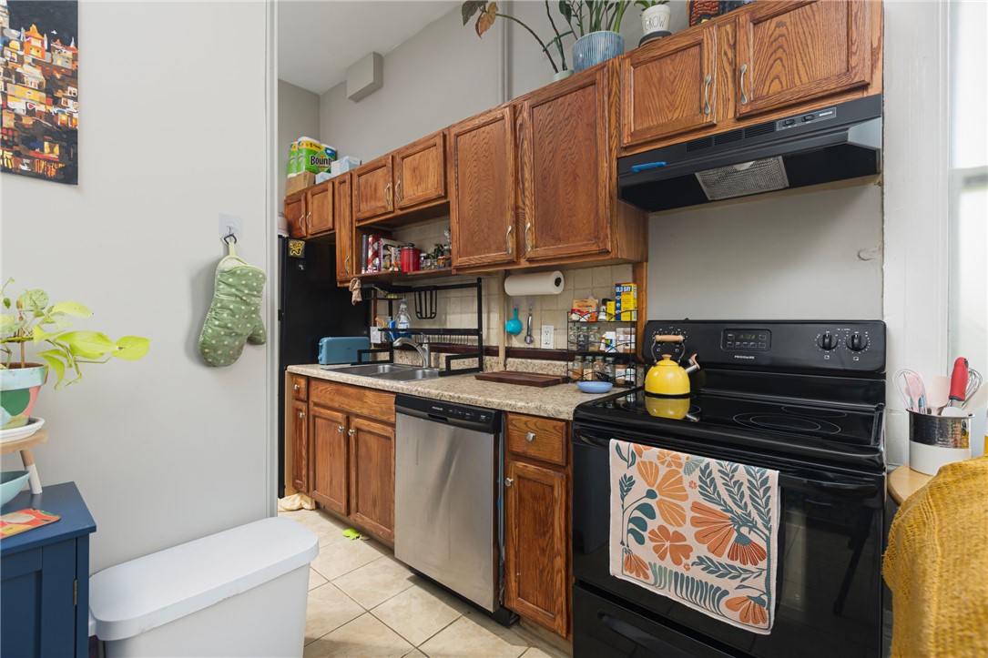 14 Parade Street Providence, RI 02909 - Photo 29 of 49