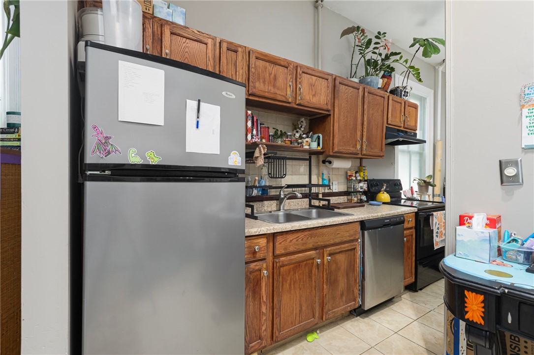 14 Parade Street Providence, RI 02909 - Photo 31 of 49